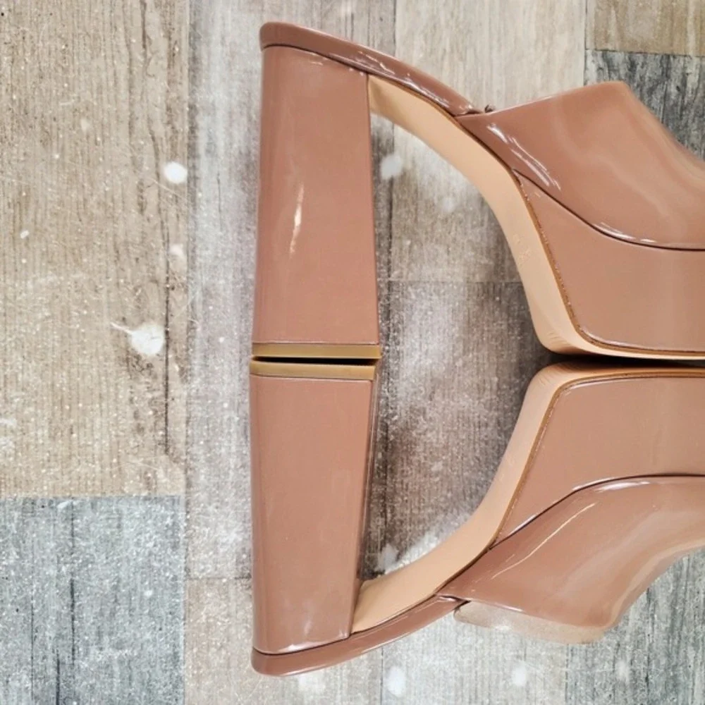 Nine West‎ Jilie Womens Sandals Sz 7.5 M Beige Patent Leather Slip On Block Heel